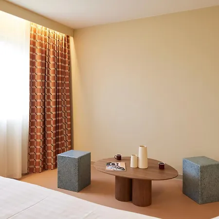 Hotel Des Victoires - Restaurant Hotel 3*